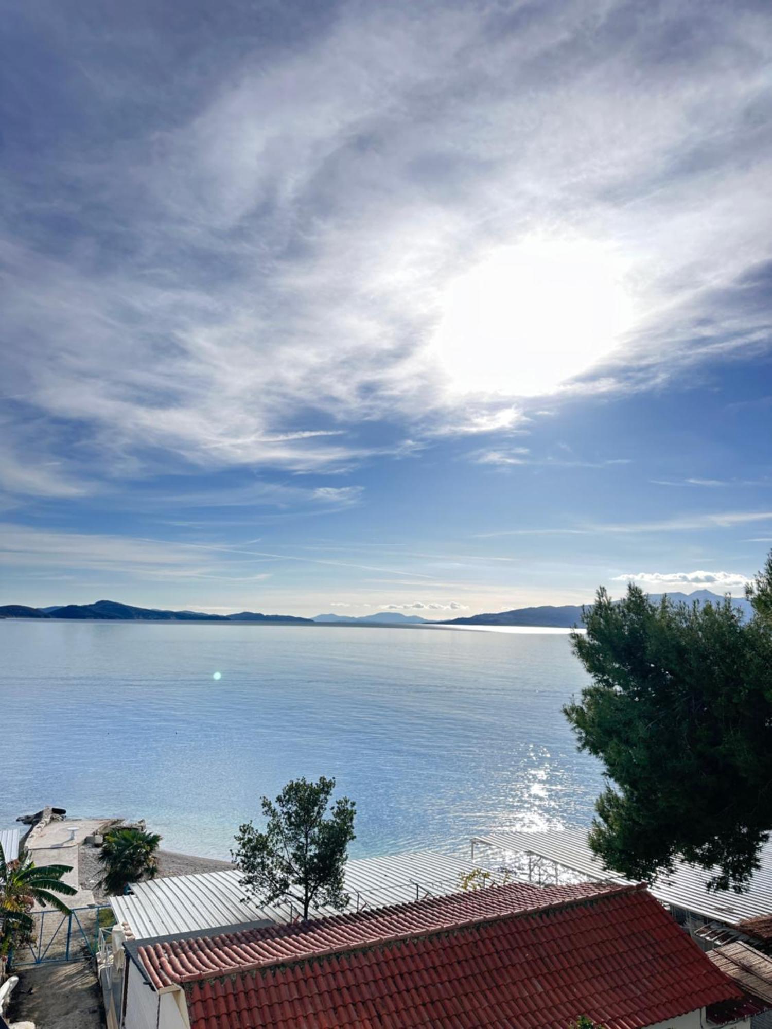 The Hill Sea View Apartment Sarandë 外观 照片