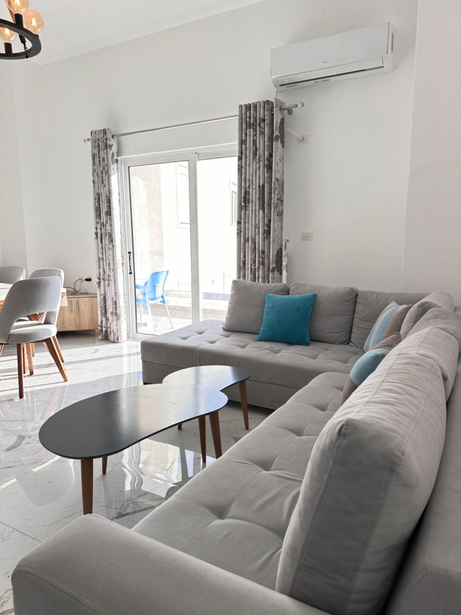 The Hill Sea View Apartment Sarandë 外观 照片