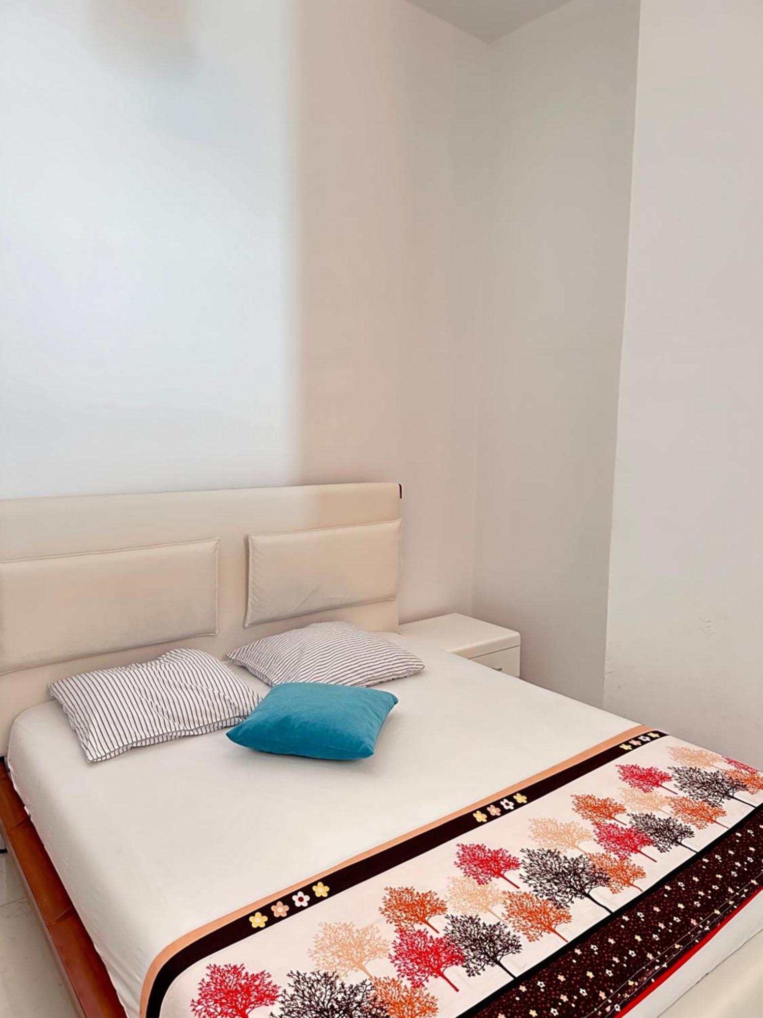 The Hill Sea View Apartment Sarandë 外观 照片