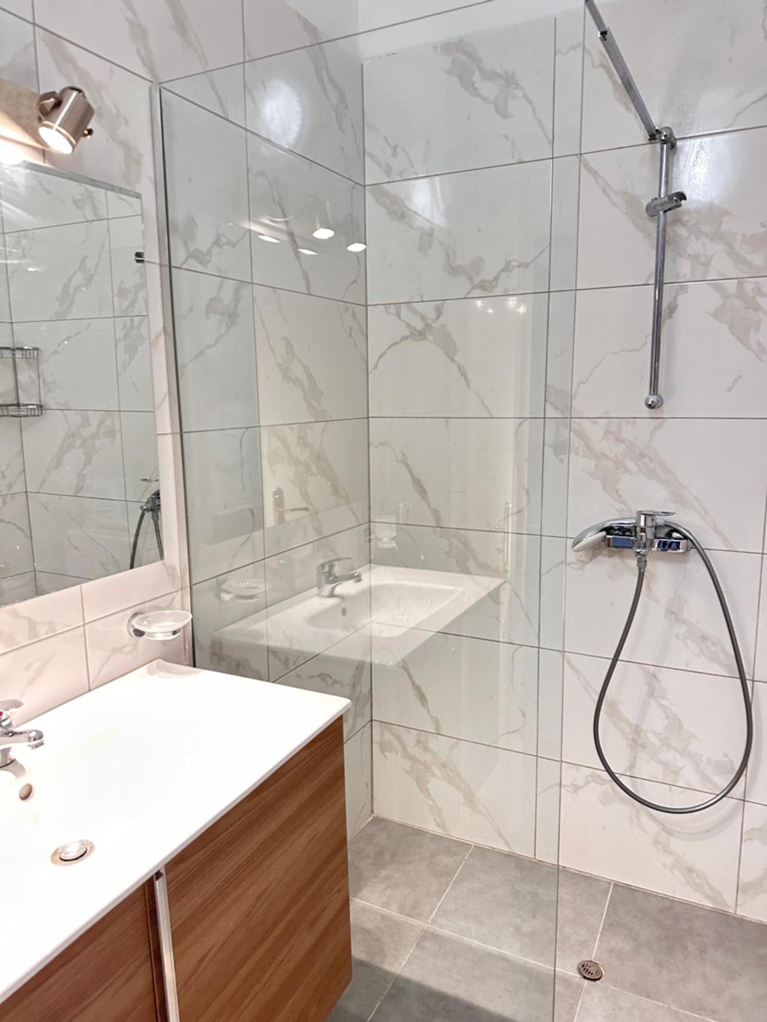 The Hill Sea View Apartment Sarandë 外观 照片